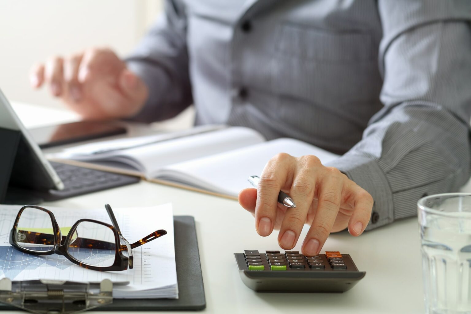 How Much Does LASIK Cost In Detroit Lake Lazer Eye Center